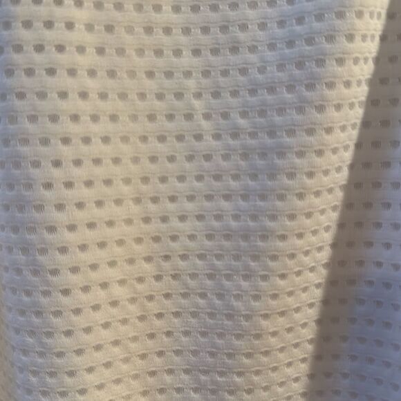 Cute semi sheer work out tank top - Picture 2 of 7